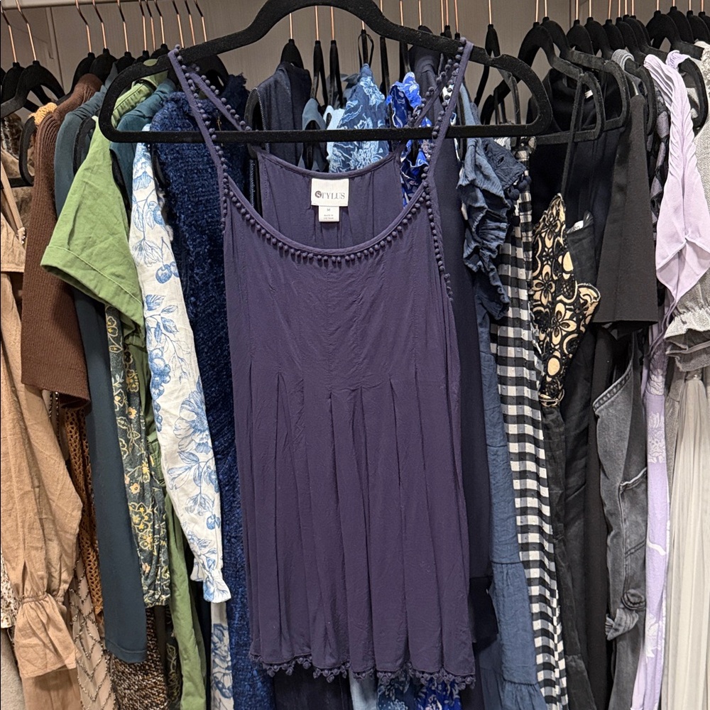 STYLUS Navy Sleeveless Spaghetti Strap Camisole